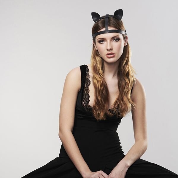 Маска кішечки Bijoux Indiscrets MAZE — Cat Ears Headpiece Black, екошкіра фото