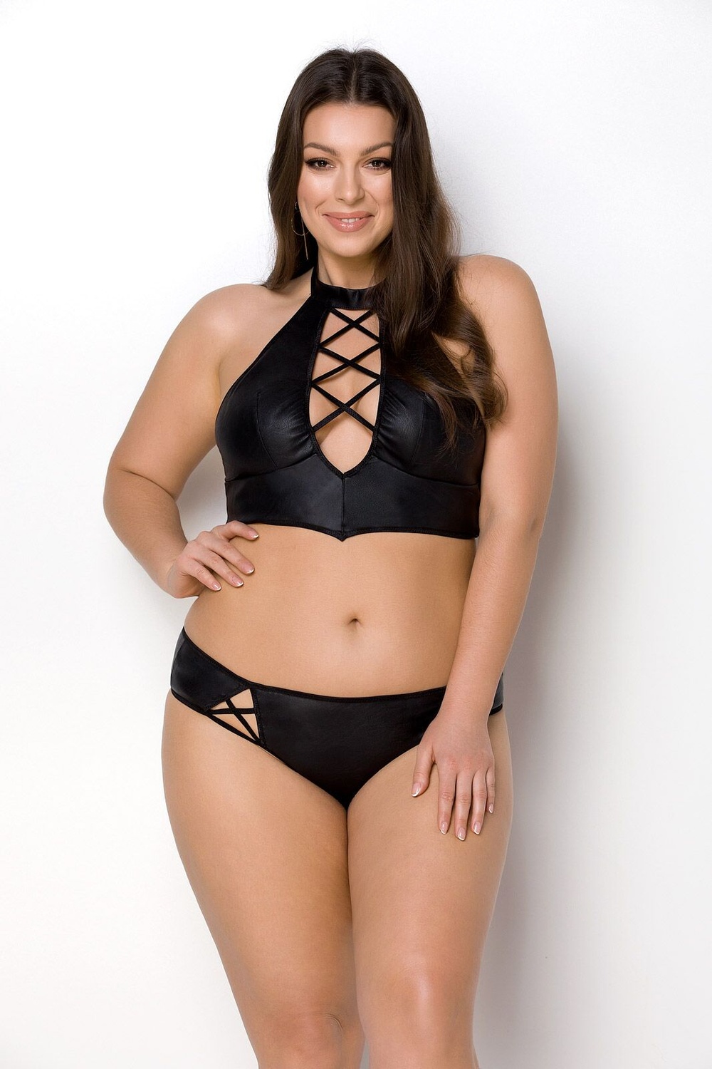 Комплект из эко-кожи Nancy Bikini black 6XL/7XL - Passion, бра и трусики с имитацией шнуровки фото