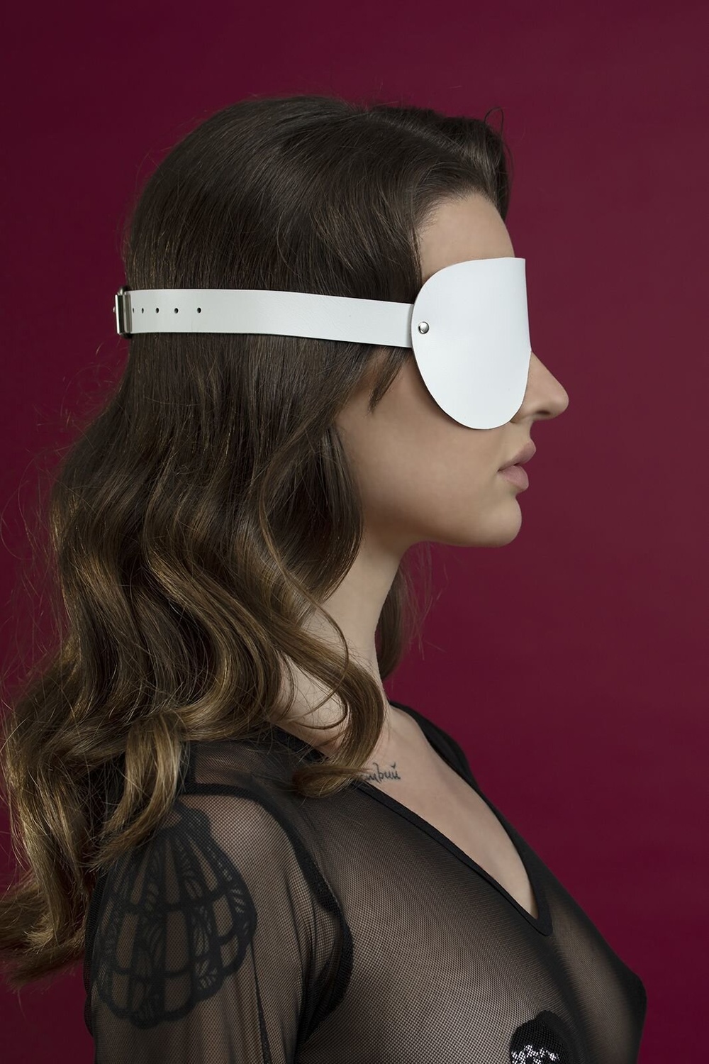 Маска на очі Feral Feelings — Blindfold Mask, натуральна шкіра, біла фото